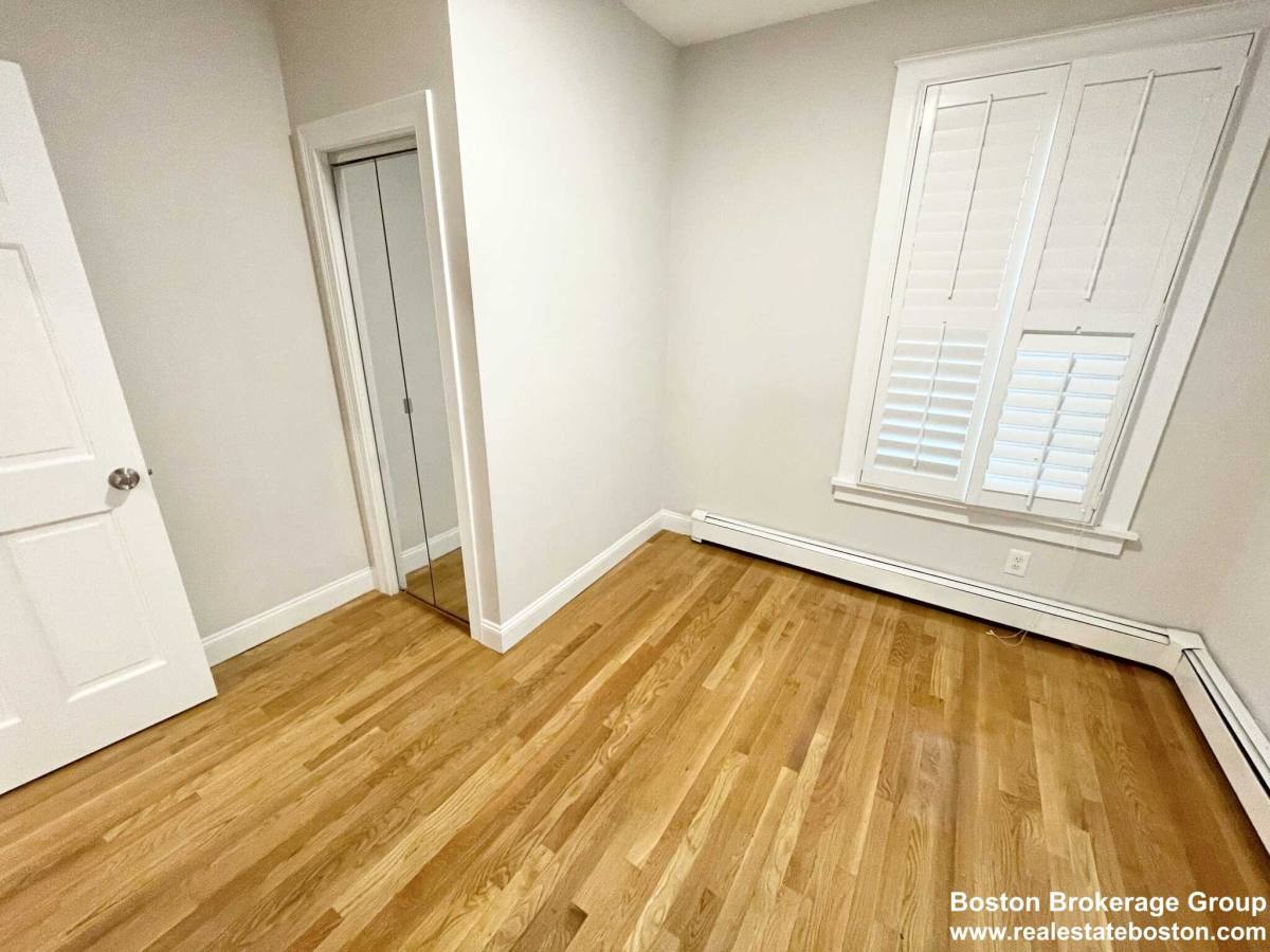 Apartment for rent at 140 P St, South Boston, MA 02127