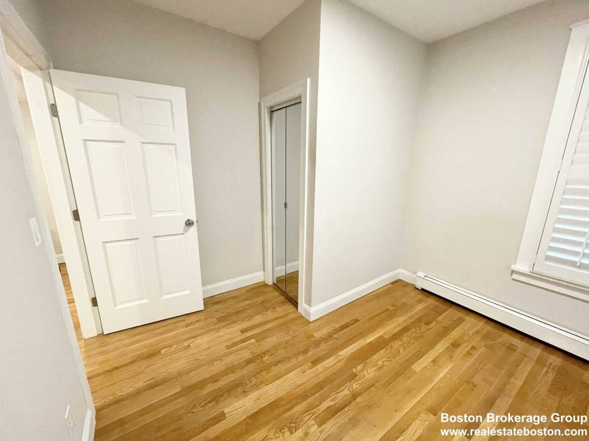 Apartment for rent at 140 P St, South Boston, MA 02127