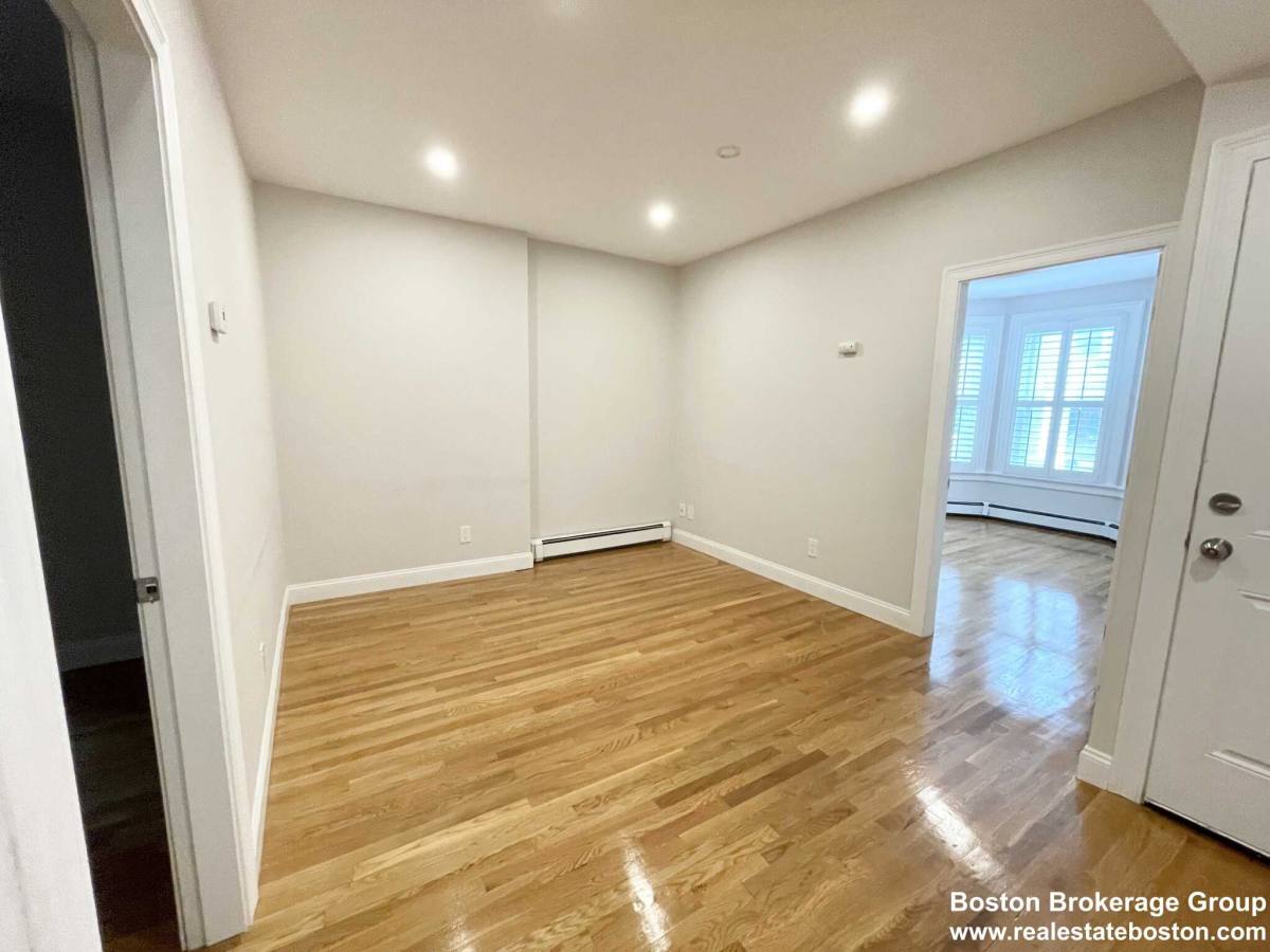 Apartment for rent at 140 P St, South Boston, MA 02127