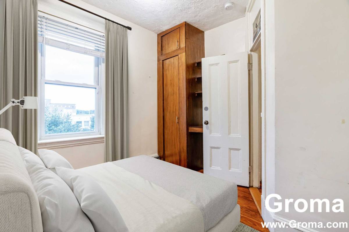 Apartment for rent at 136 Day St, Jamaica Plain, MA 02130