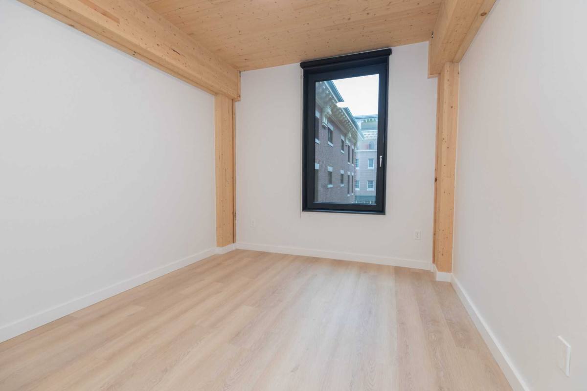 Apartment for rent at 21 E Lenox St, Boston, MA 02118