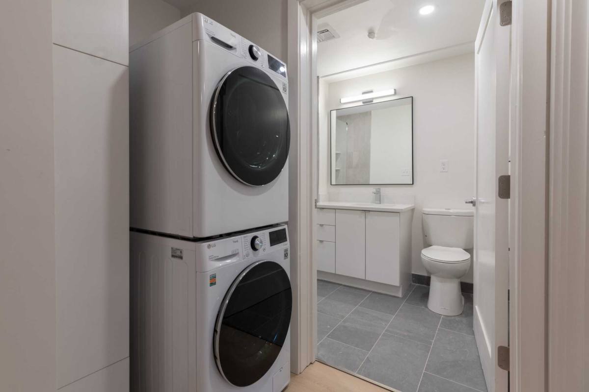 Apartment for rent at 21 E Lenox St, Boston, MA 02118