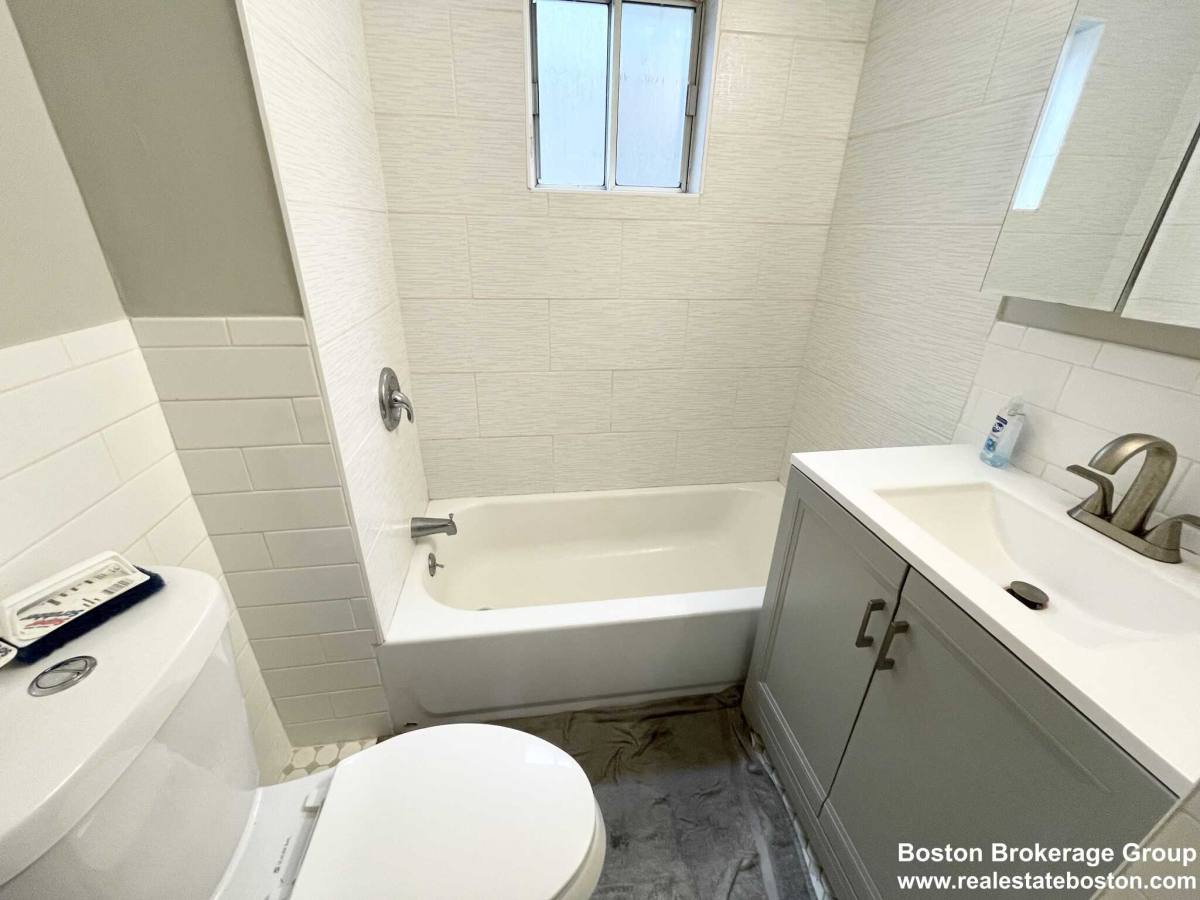 Apartment for rent at 41 Falcon St, East Boston, MA 02128