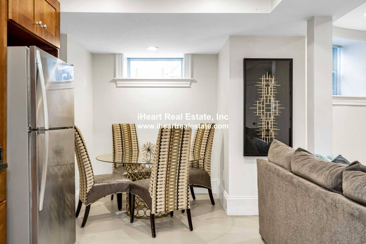 Apartment for rent at 39 Commonwealth Ave, Chestnut Hill, MA 02467