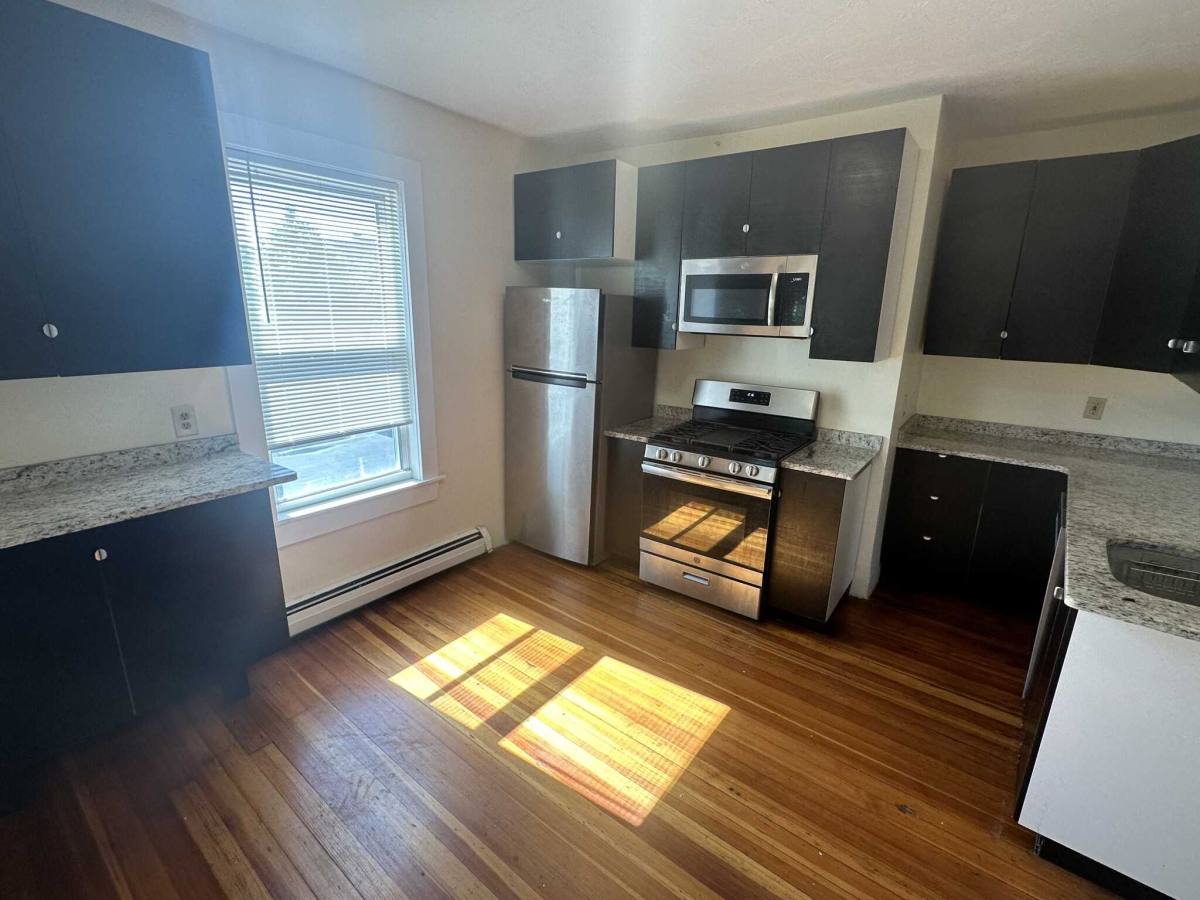 Apartment for rent at 76 Pleasant St, Cambridge, MA 02139