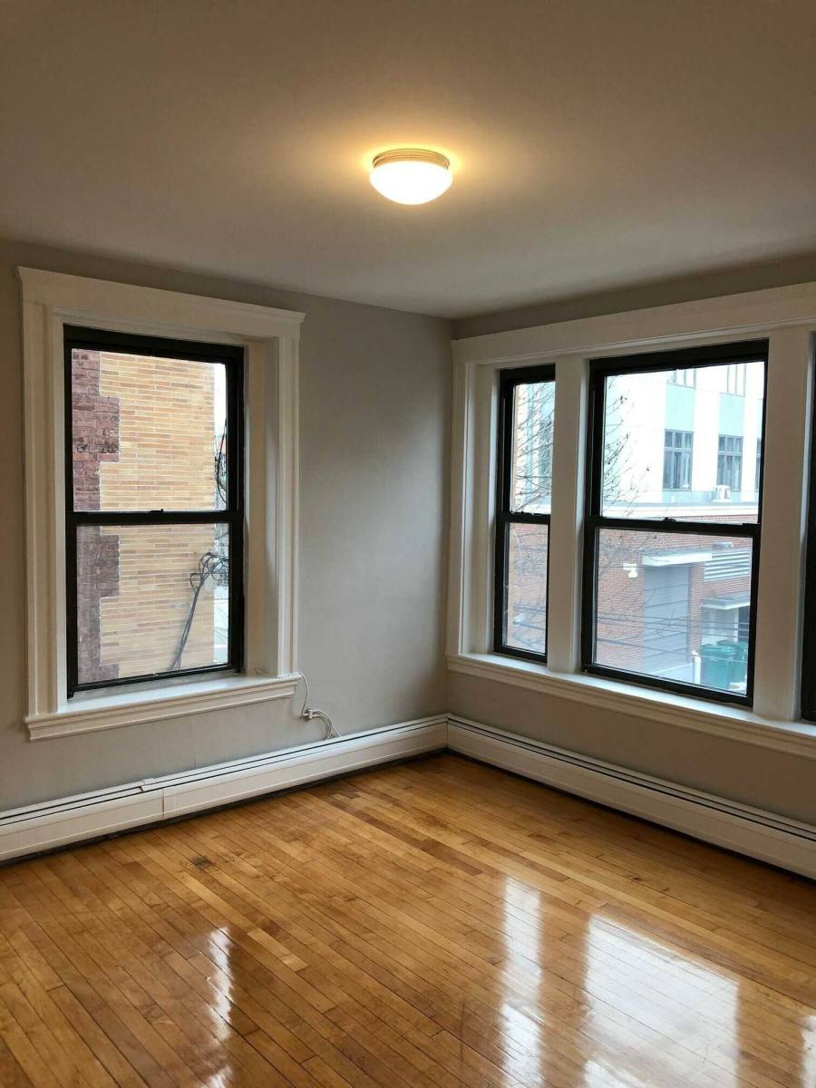 Apartment for rent at 13 Upland Rd, Cambridge, MA 02140