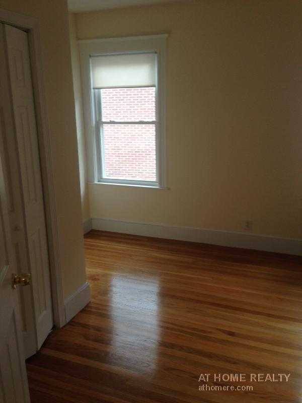 Apartment for rent at 51 Algonquin Rd, Chestnut Hill, MA 02467