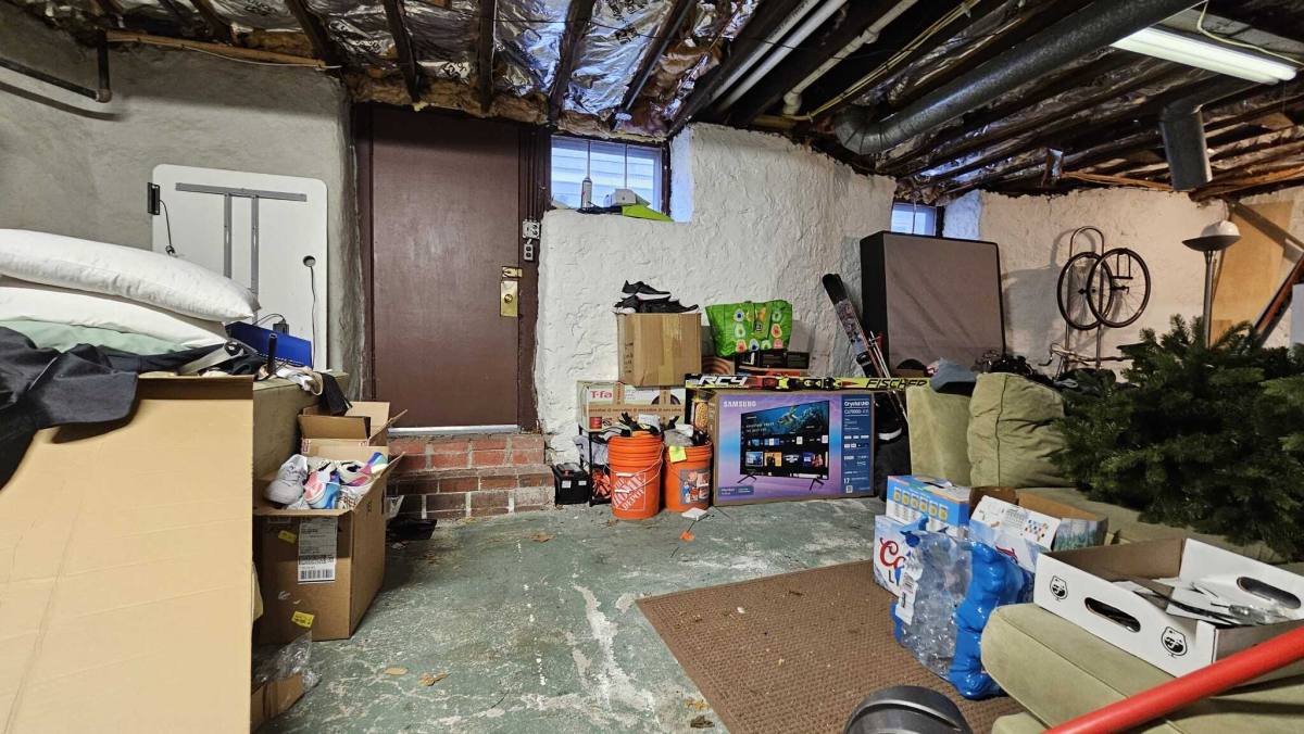 Apartment for rent at 6 Woodstock Ave, Brighton, MA 02135
