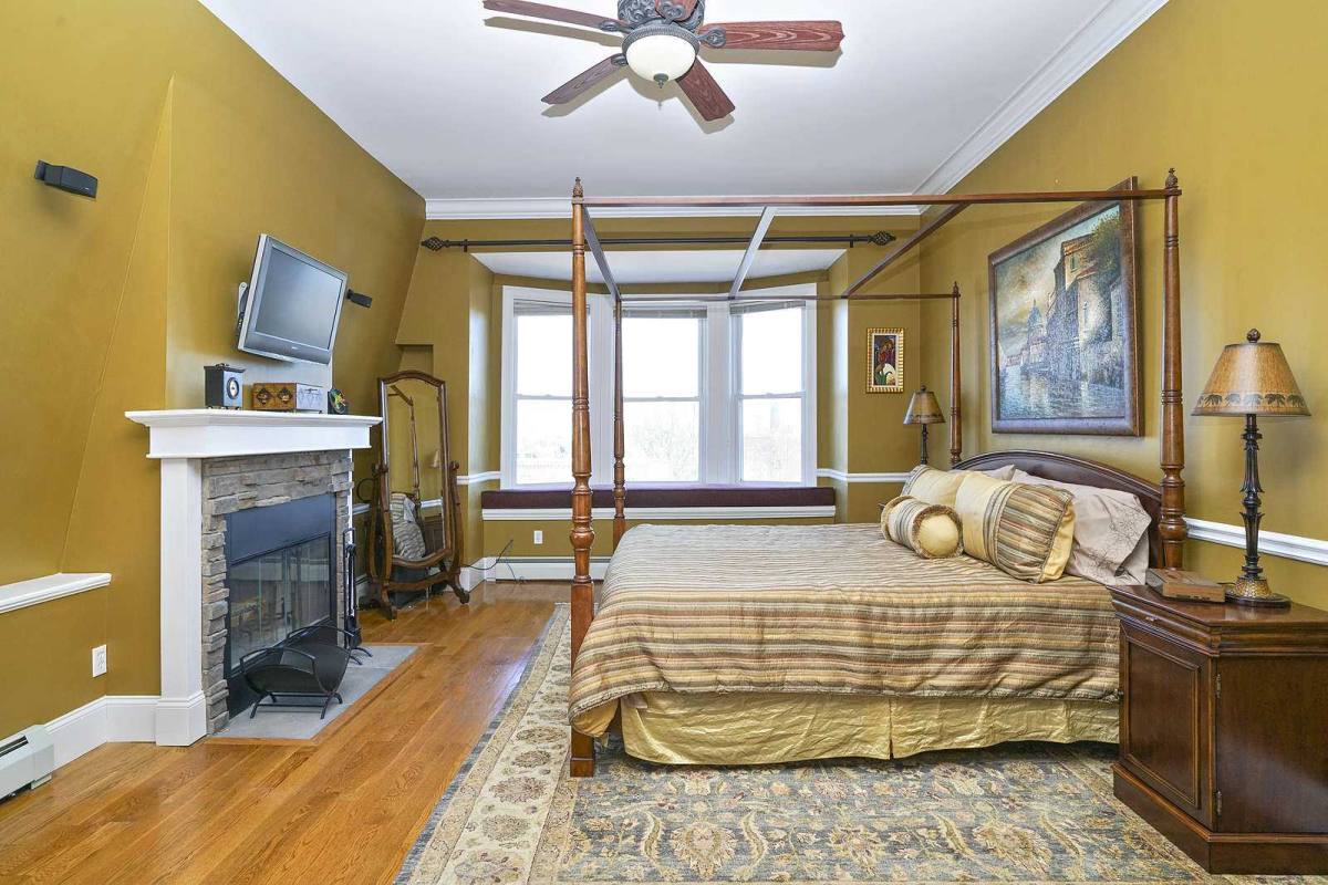 Apartment for rent at 11 Centre St Terrace, Roxbury, MA 02119