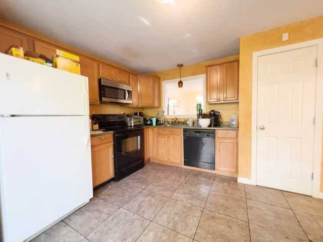Townhouse for rent at 40 Lawn St, Jamaica Plain, MA 02130