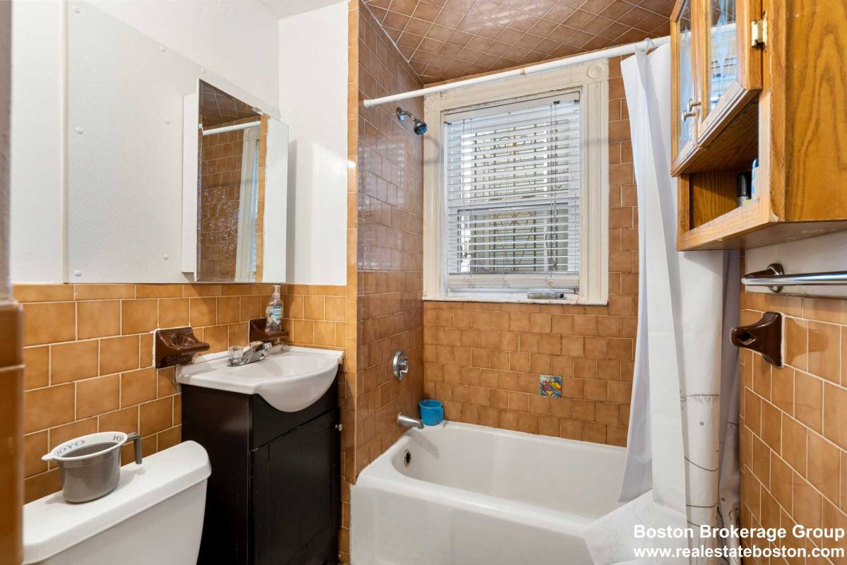 Apartment for rent at 70-1 Hillside St, Roxbury Crossing, MA 02120