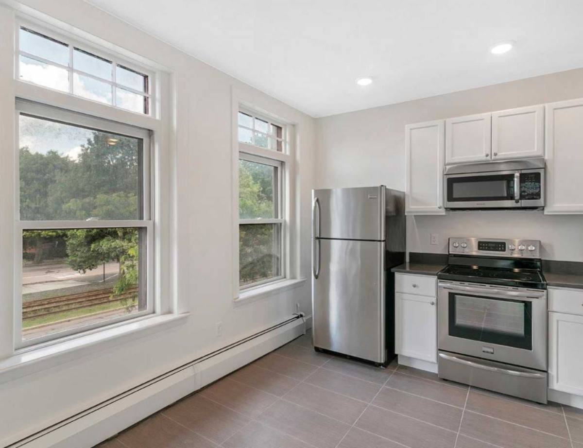 Apartment for rent at 1878 Beacon St, Brookline, MA 02445