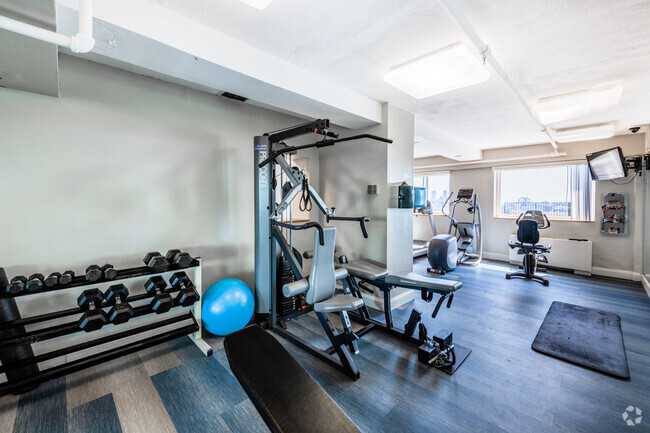 Apartment for rent at 1536 Beacon St, Brookline, MA 02446