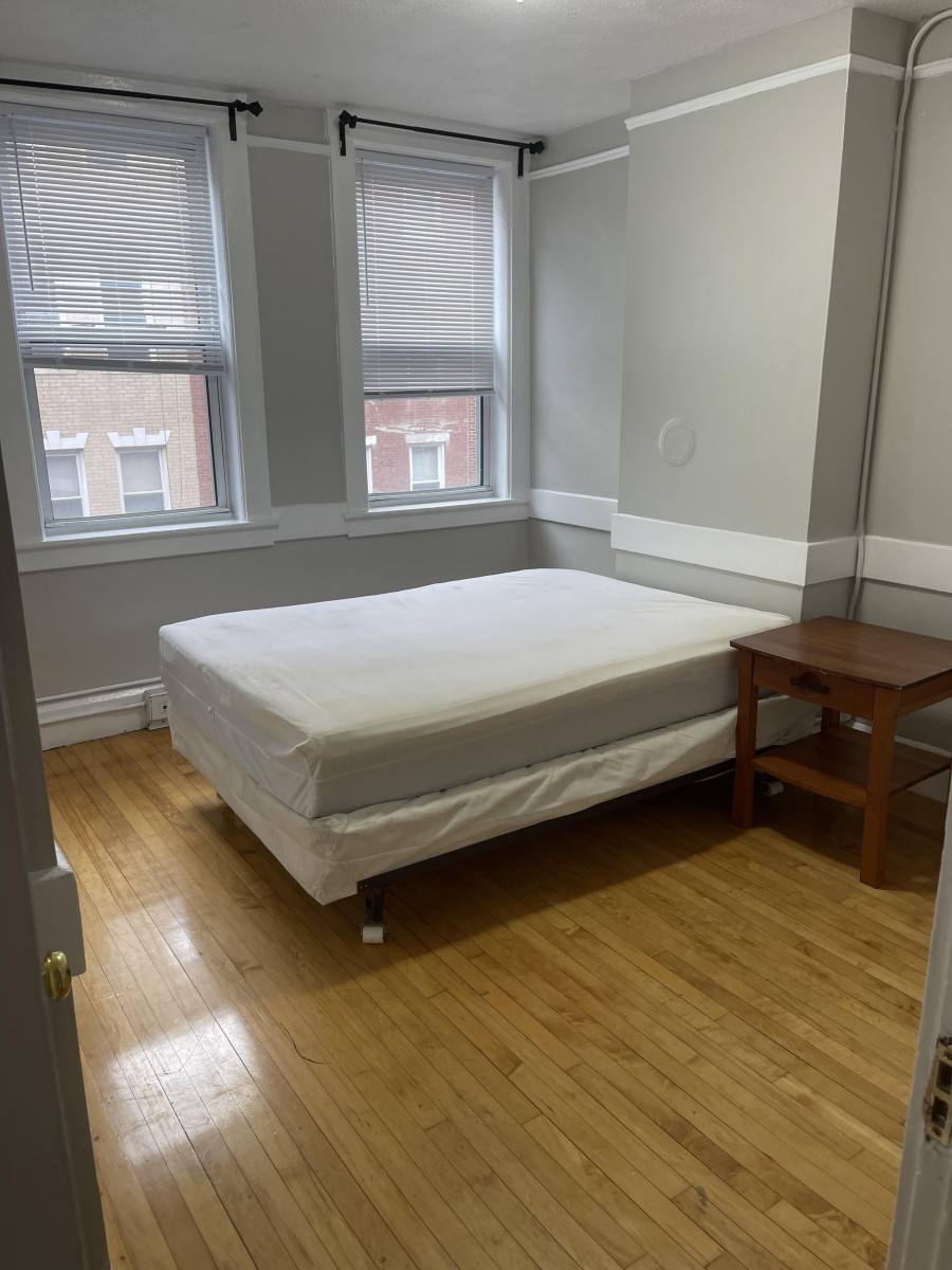 Apartment for rent at 166 Endicott St, Boston, MA 02113