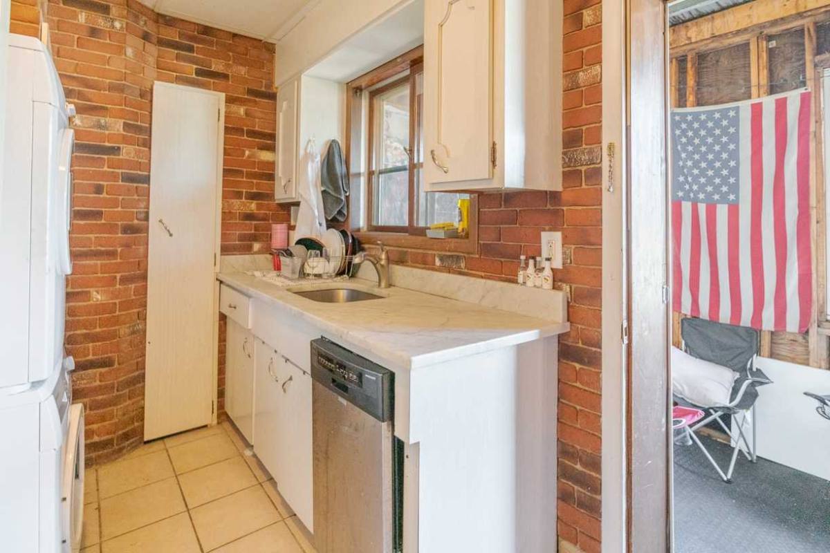 Apartment for rent at 141 Orleans St, East Boston, MA 02128
