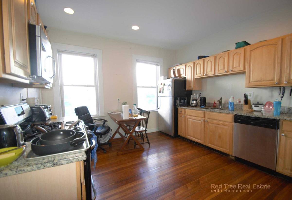 Apartment for rent at 31 Forest Hills St, Jamaica Plain, MA 02130