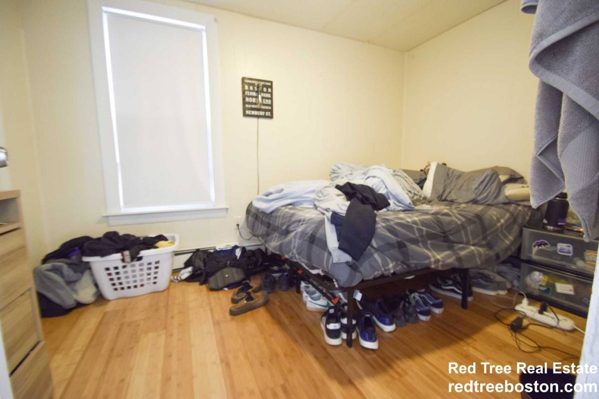 Apartment for rent at 223 Maverick St, East Boston, MA 02128