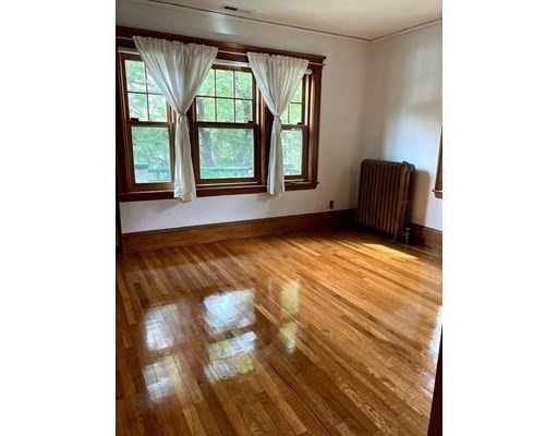 Apartment for rent at 118 Sumner Rd, Brookline, MA 02445