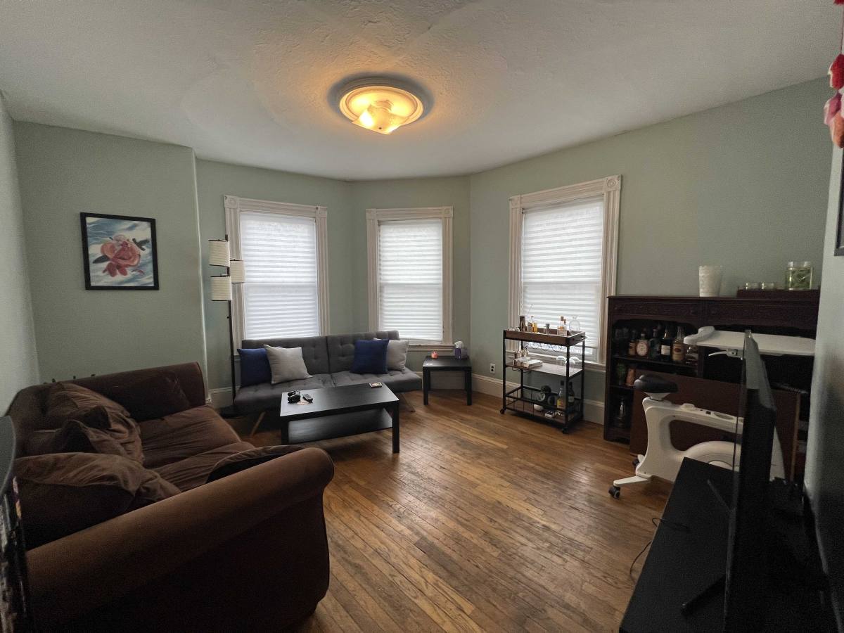 Apartment for rent at 231 Holland St, Somerville, MA 02144