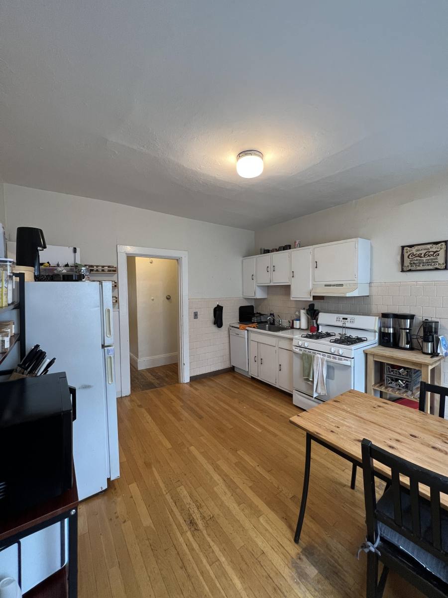 Apartment for rent at 231 Holland St, Somerville, MA 02144