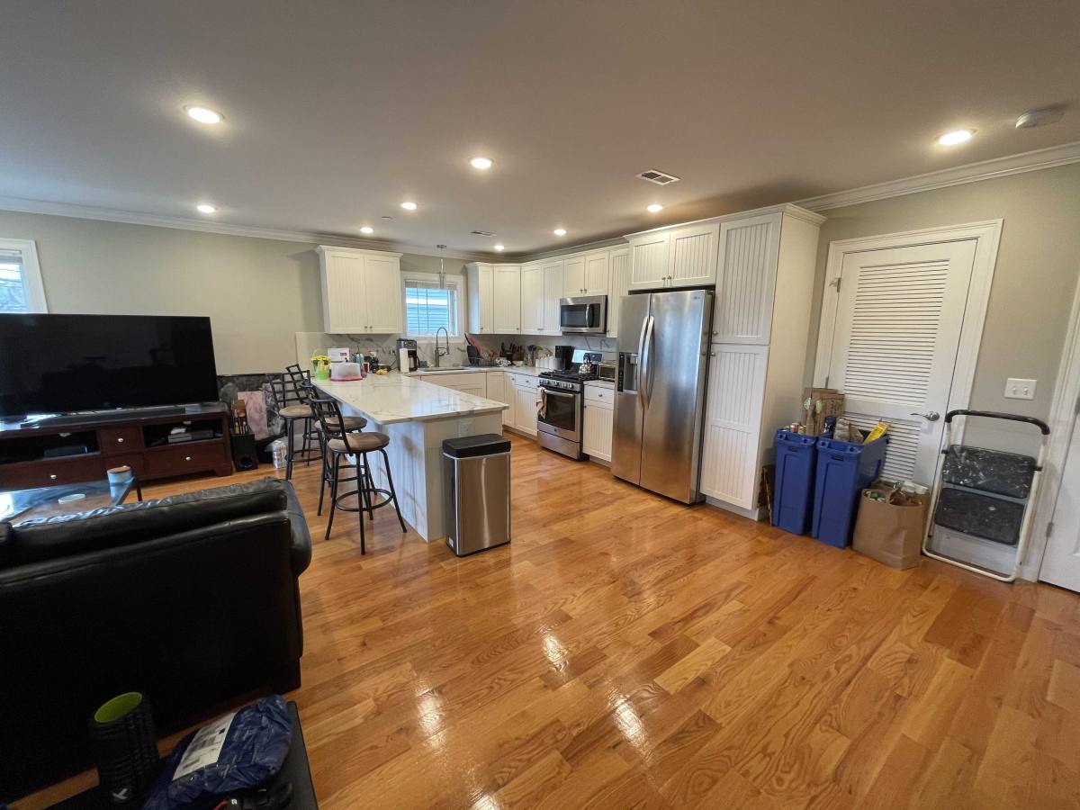 Apartment for rent at 126 Holland St, Somerville, MA 02144