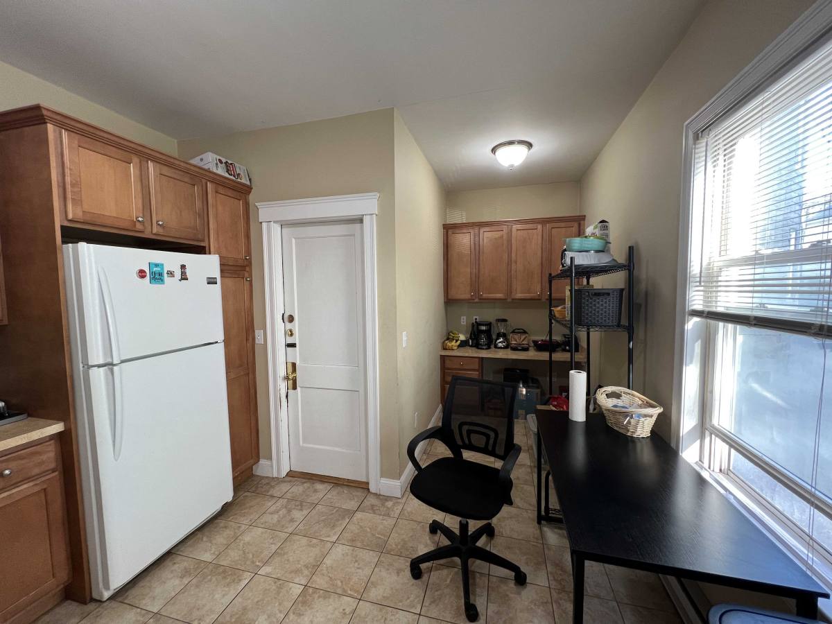 Apartment for rent at 233 Holland St, Somerville, MA 02144