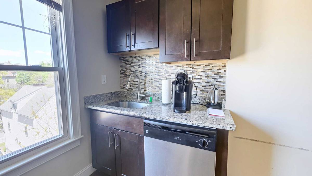 Apartment for rent at 2981 Washington St, Roxbury, MA 02119