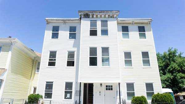 Apartment for rent at 49 W Walnut Park, Roxbury, MA 02119