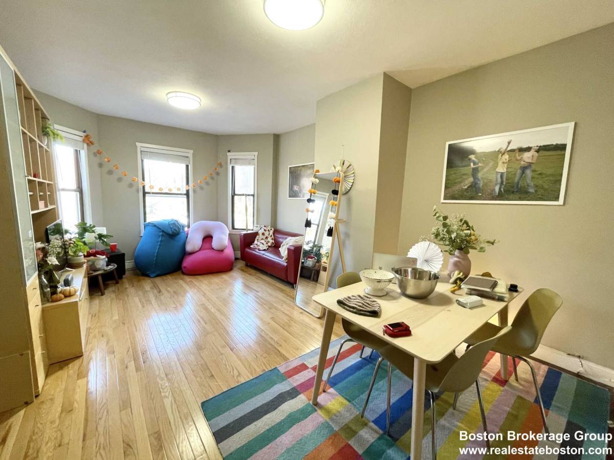 Apartment for rent at 1588 Tremont St, Roxbury Crossing, MA 02120