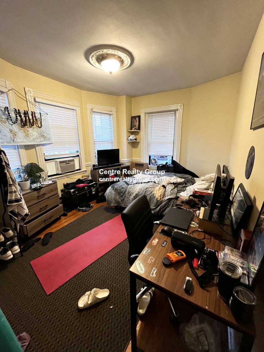 Apartment for rent at 1520 Tremont St, Roxbury Crossing, MA 02120