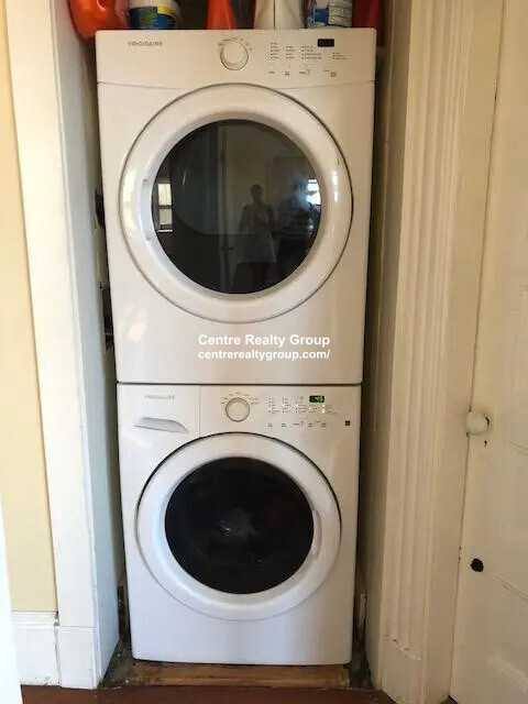 Apartment for rent at 1520 Tremont St, Roxbury Crossing, MA 02120