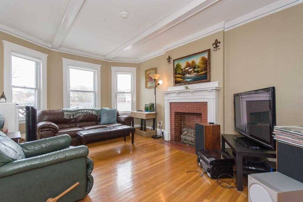 Apartment for rent at 429 S Huntington Ave, Jamaica Plain, MA 02130