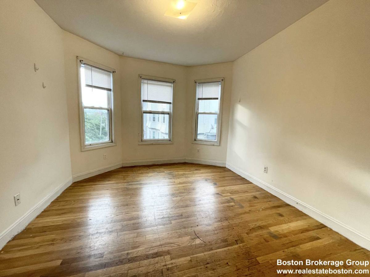 Apartment for rent at 733-1 Parker St, Roxbury Crossing, MA 02120