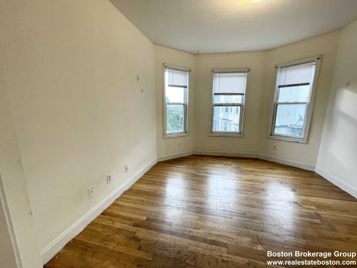 Apartment for rent at 733-1 Parker St, Roxbury Crossing, MA 02120