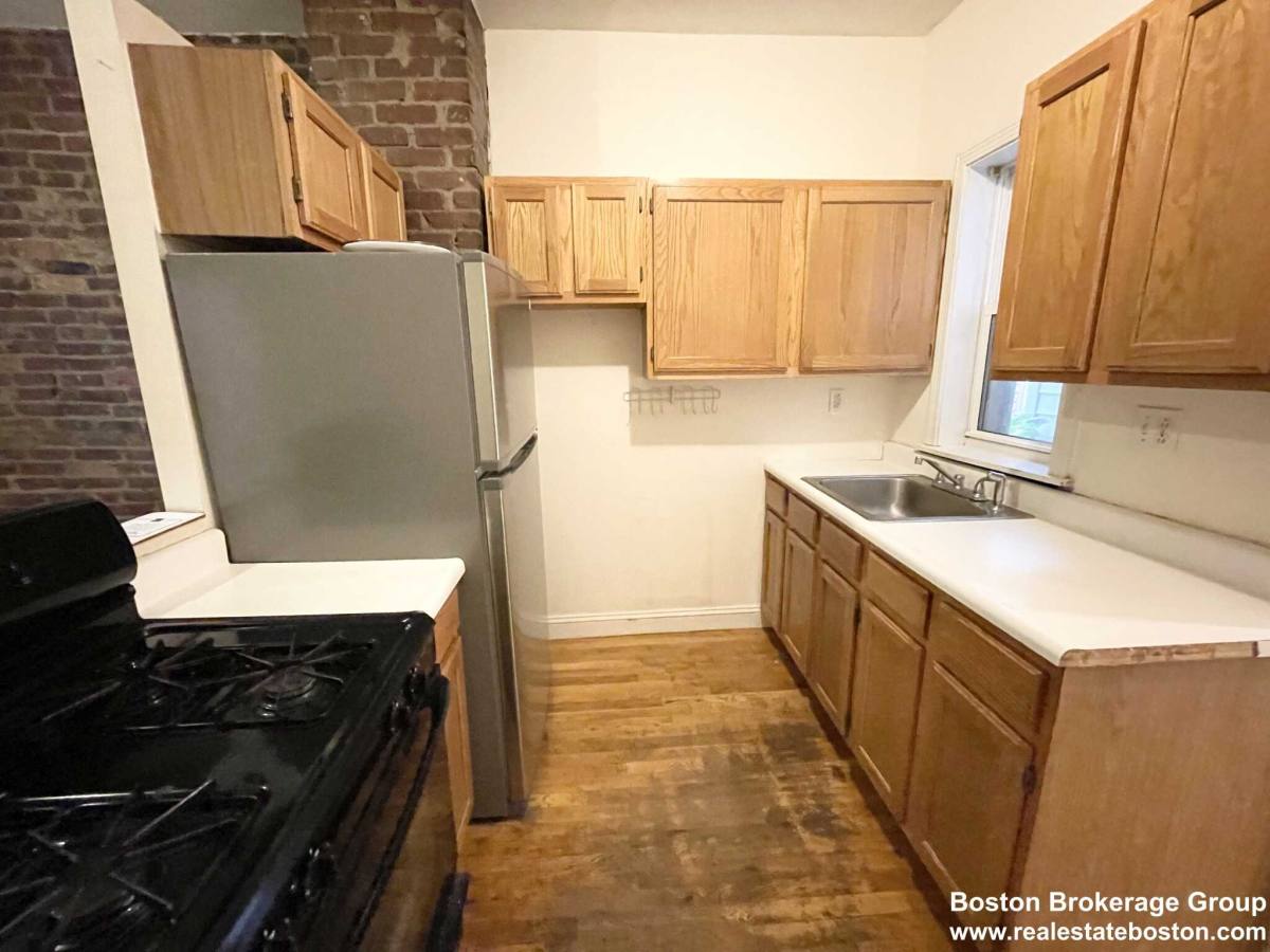 Apartment for rent at 733-1 Parker St, Roxbury Crossing, MA 02120