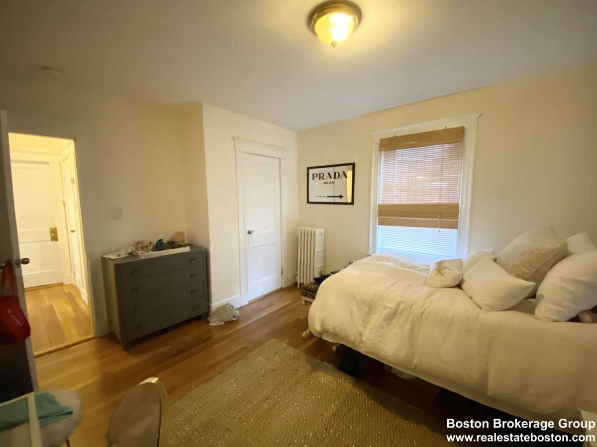 Apartment for rent at 21 Romsey St, Dorchester, MA 02125