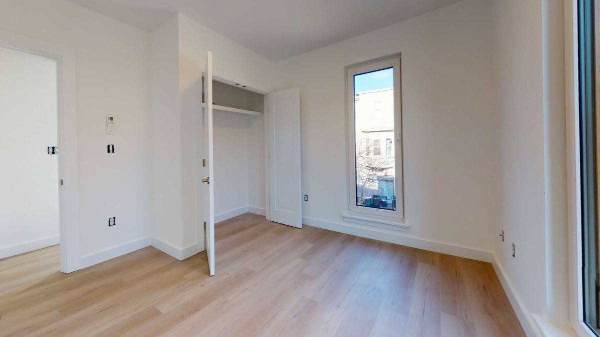 Apartment for rent at 2847 Washington St, Roxbury, MA 02119