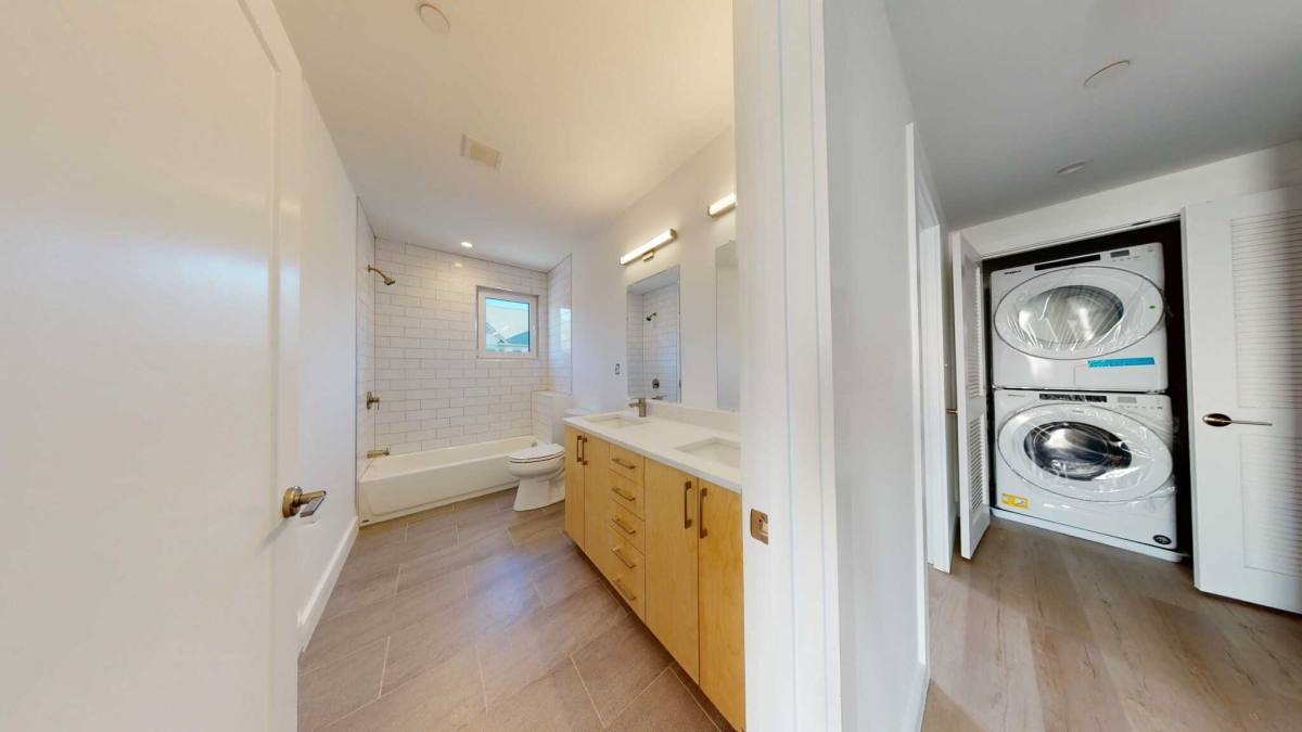 Apartment for rent at 2847 Washington St, Roxbury, MA 02119