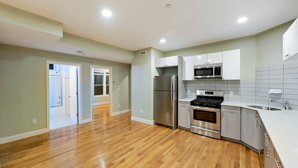 Apartment for rent at 309 Dudley St, Roxbury, MA 02119