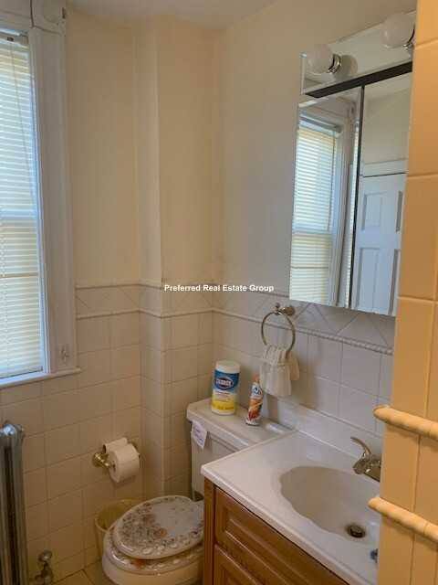 Apartment for rent at 30 Paisley Park, Dorchester Center, MA 02124