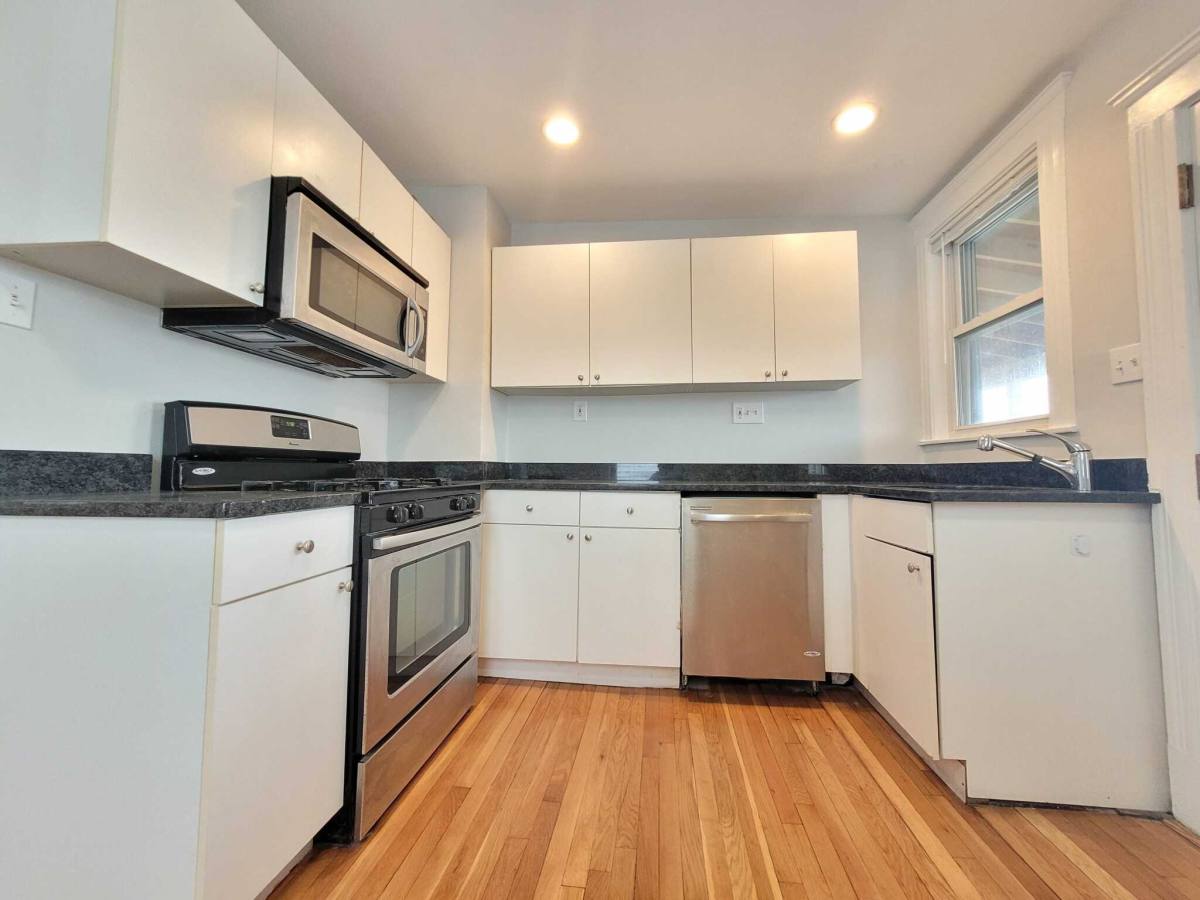 Apartment for rent at 126 Gladstone St, East Boston, MA 02128