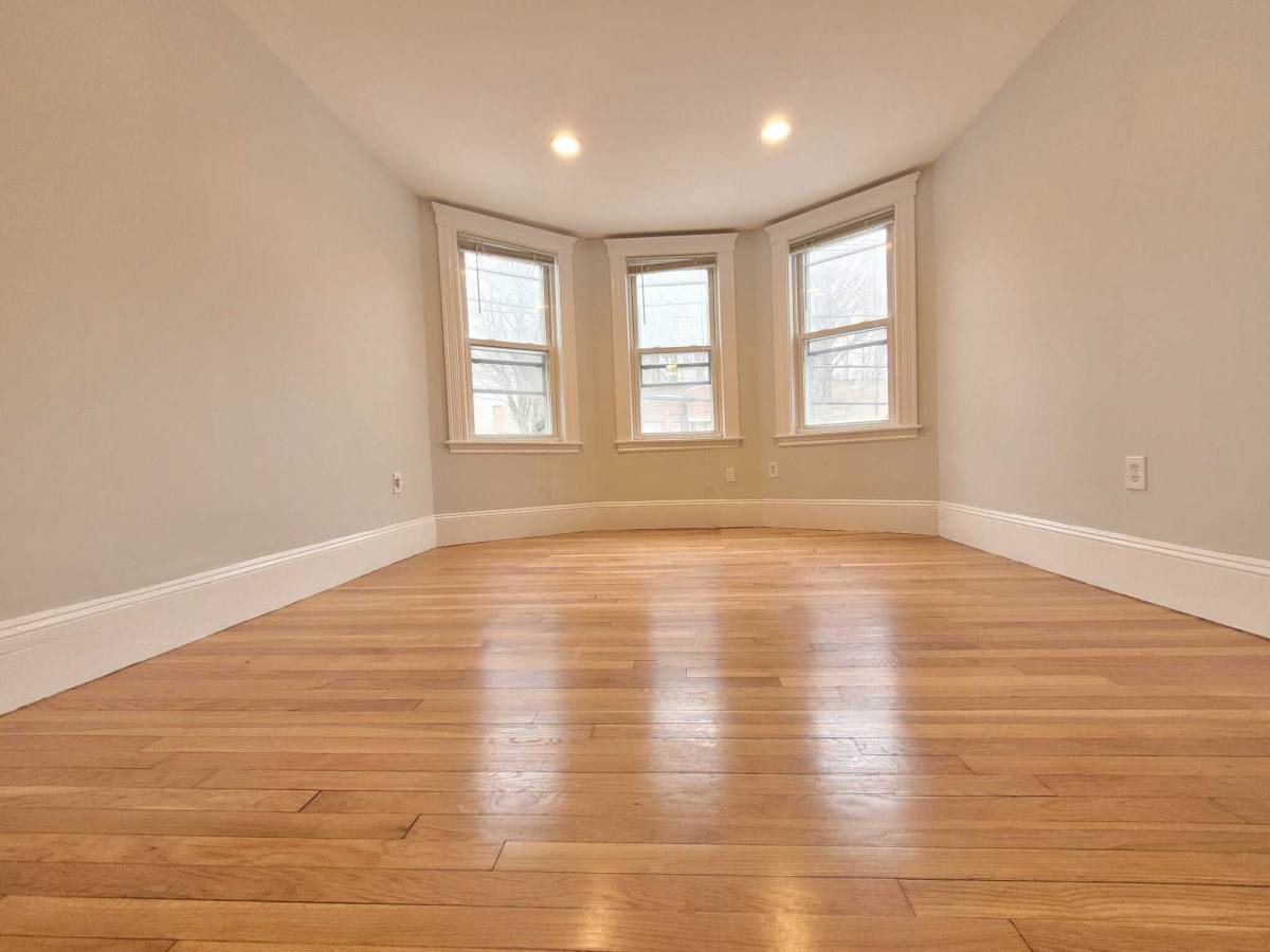 Apartment for rent at 126 Gladstone St, East Boston, MA 02128