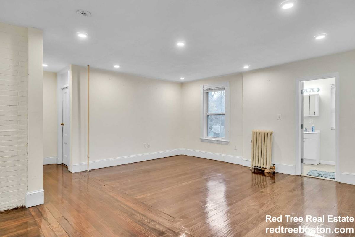 Apartment for rent at 26 John St, Newton Center, MA 02459