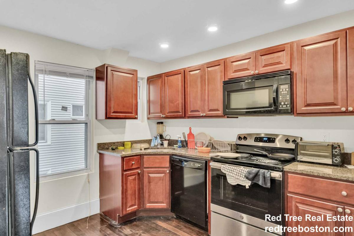 Apartment for rent at 36 John St, Newton Center, MA 02459