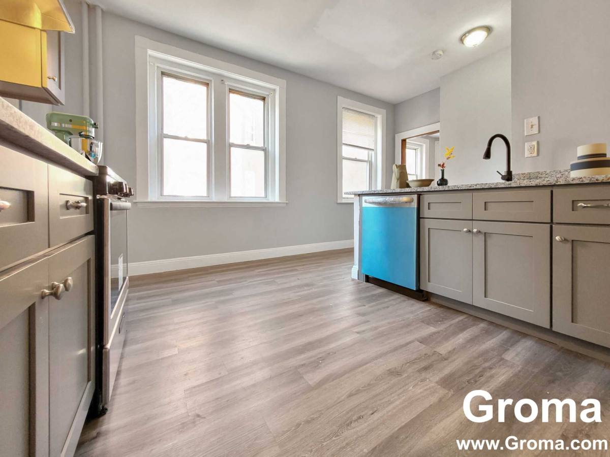 Apartment for rent at 19 Mount Pleasant Ave, Roxbury, MA 02119