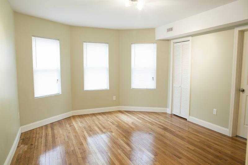 Apartment for rent at 4053 Washington St, Roslindale, MA 02131