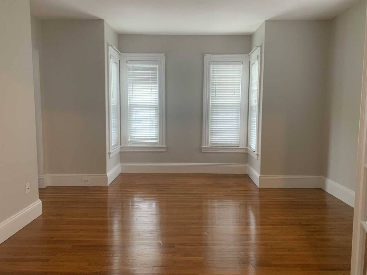 Apartment for rent at 186 Chestnut St, Waltham, MA 02453
