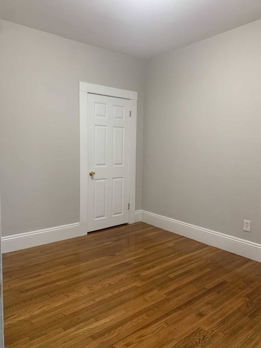 Apartment for rent at 186 Chestnut St, Waltham, MA 02453