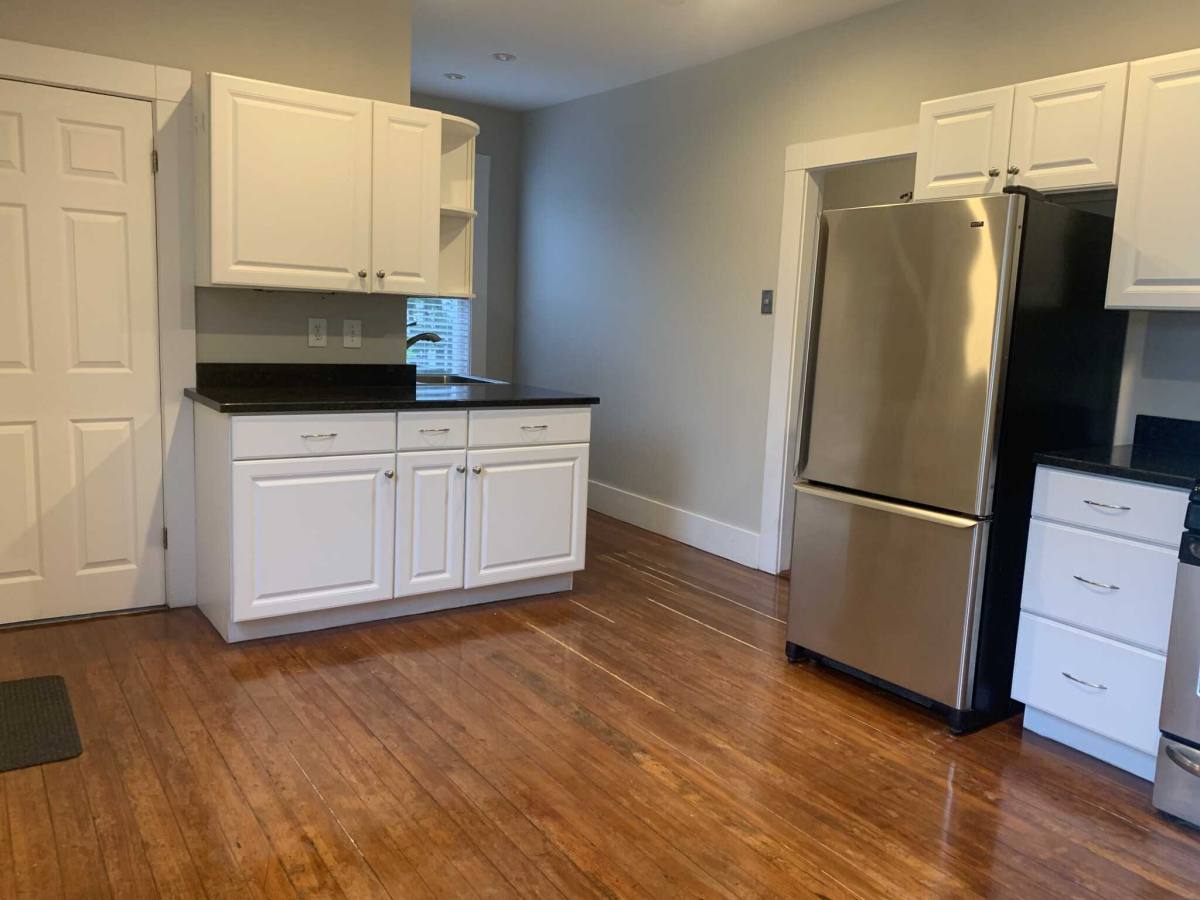 Apartment for rent at 186 Chestnut St, Waltham, MA 02453