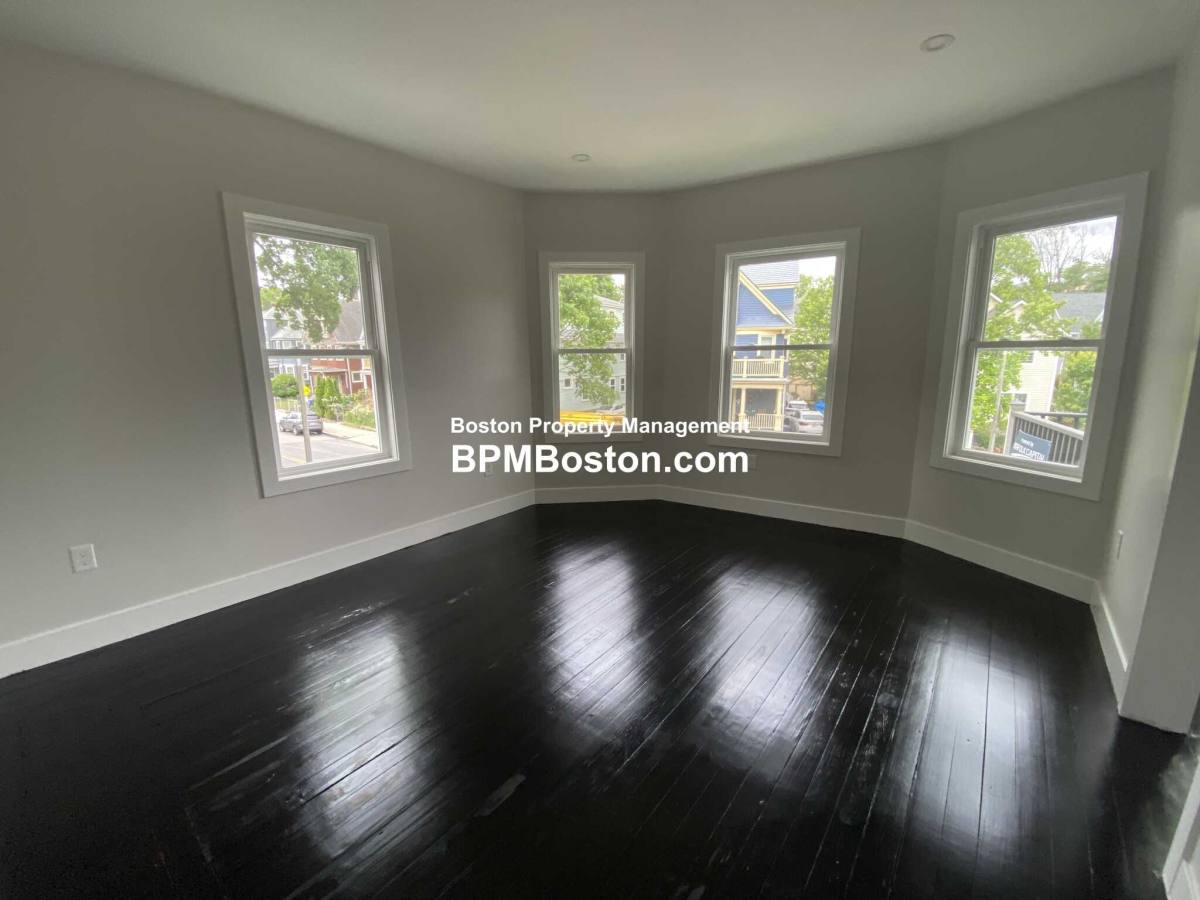 Condo for rent at 116 Glenway St, Dorchester, MA 02121